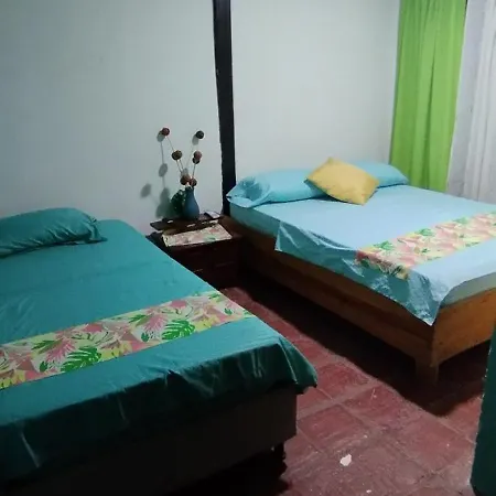 Hotel 4 Manzanas Santa Marta  Room photo
